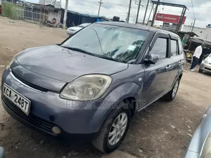 Mazda Verisa 2006 Beige