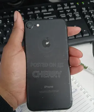 Apple iPhone 7 32 GB Black