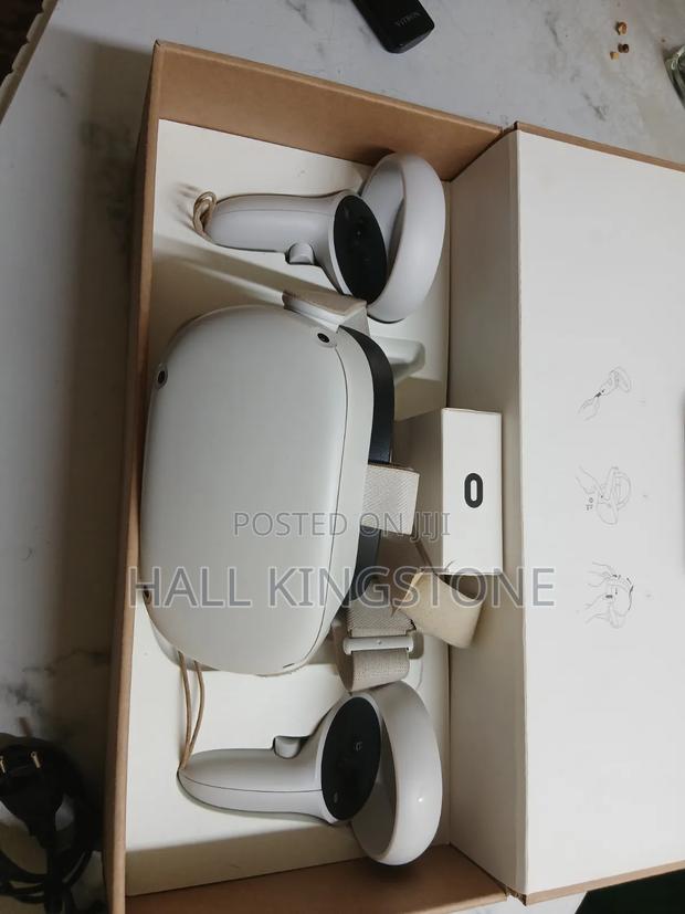 Oculus Meta Quest 2 ( Virtual Reality Games)