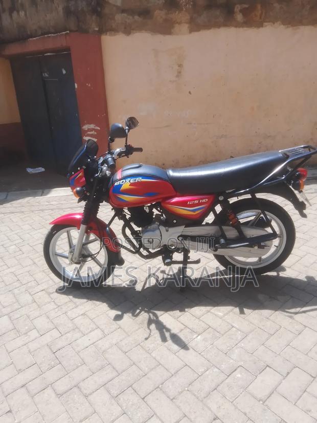 Bajaj Boxer 125 2026 Red - thumbnail 4