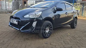 Toyota Aqua 2016 Black