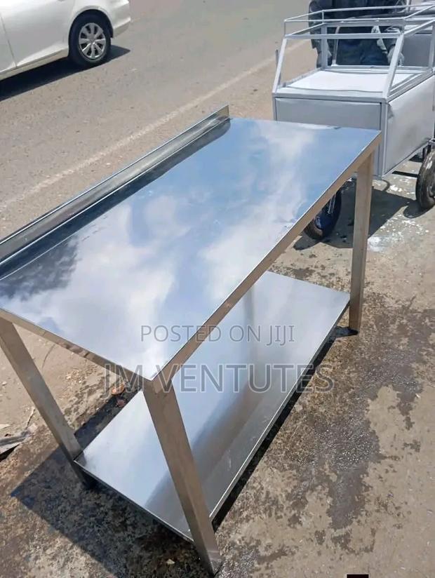 Durable Stainless Steel Working Table 4ft