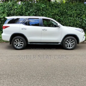 Toyota Fortuner 2.8 D AWD 2018 White