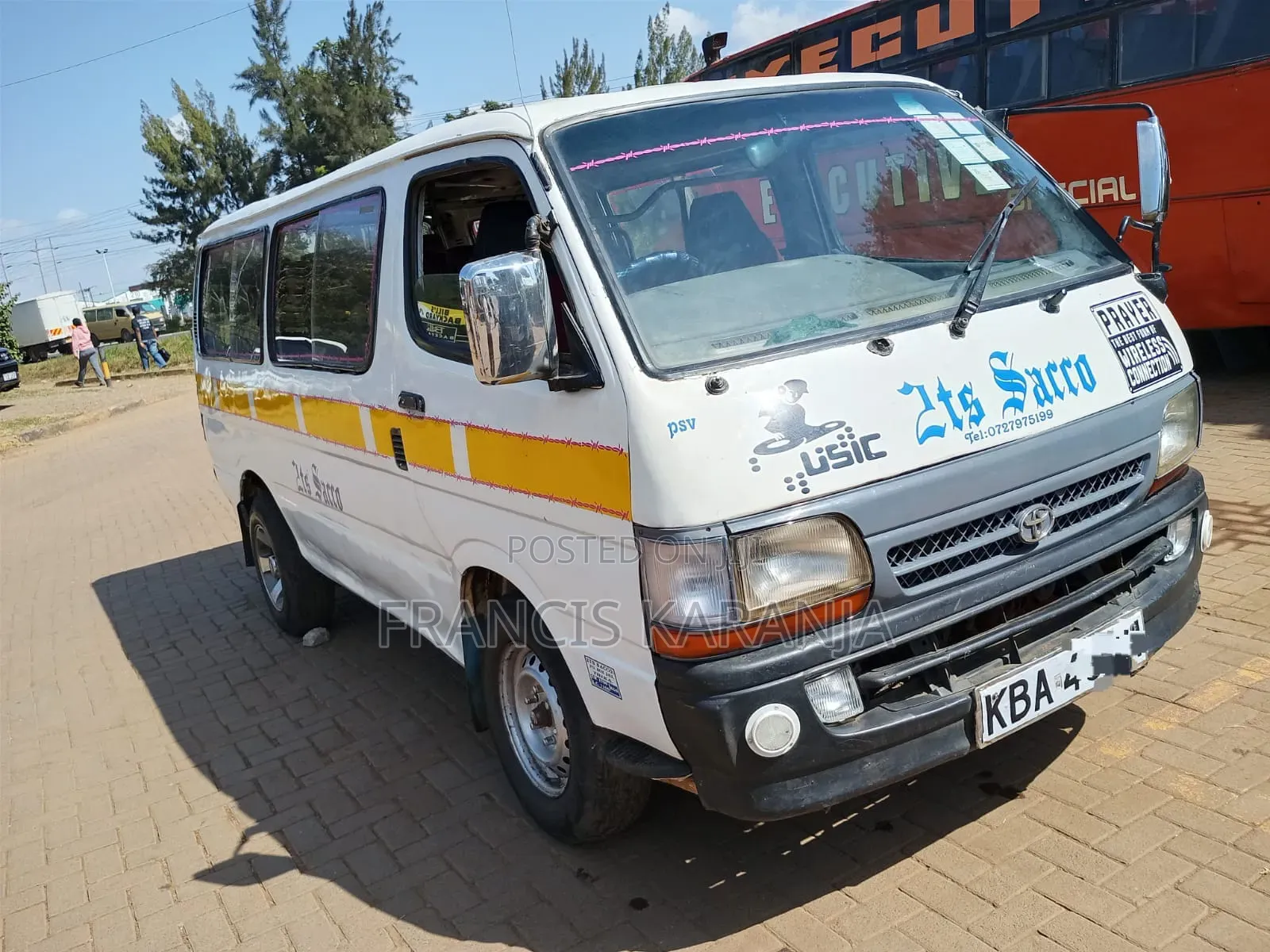Toyota HiAce 2001 White
