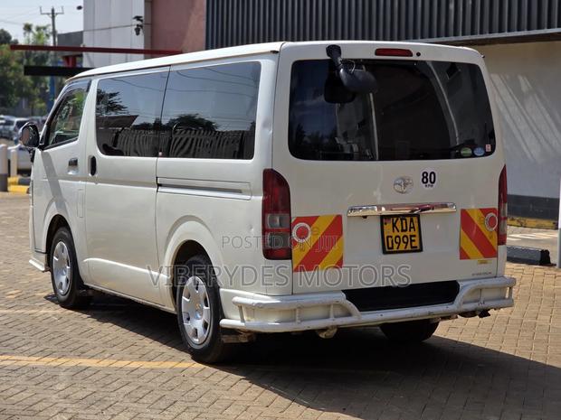 Toyota HiAce 2013 White - thumbnail 6