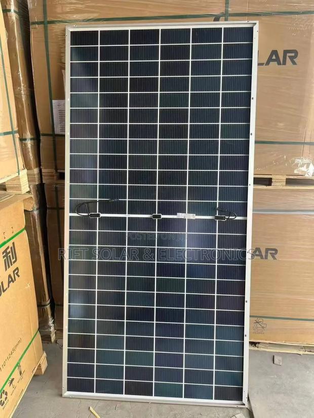 650 Watts Bifacial Monocrystalline All Weather Solar Panels