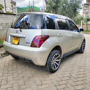 Toyota IST 2004 Beige
