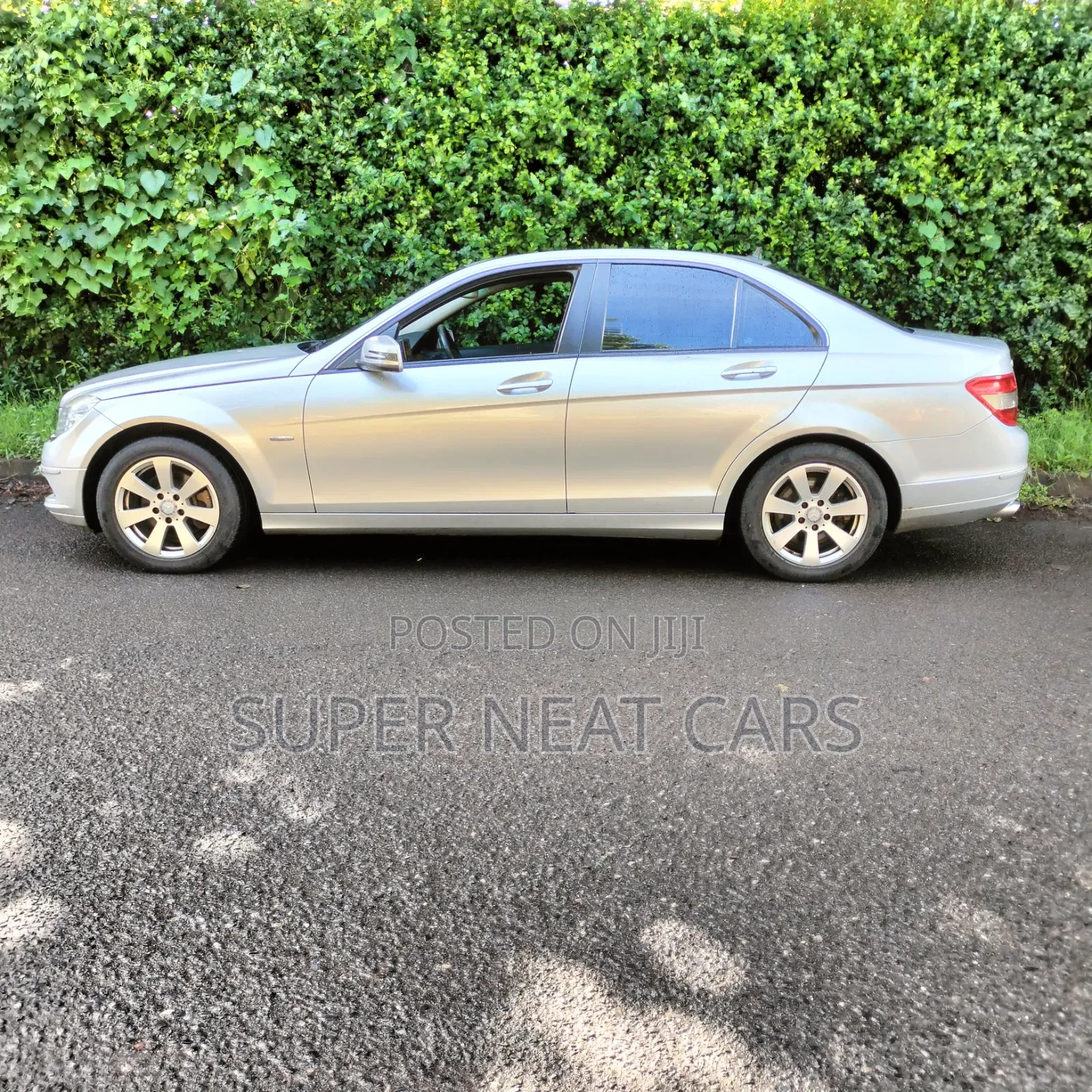 Mercedes-Benz C200 2011 Silver