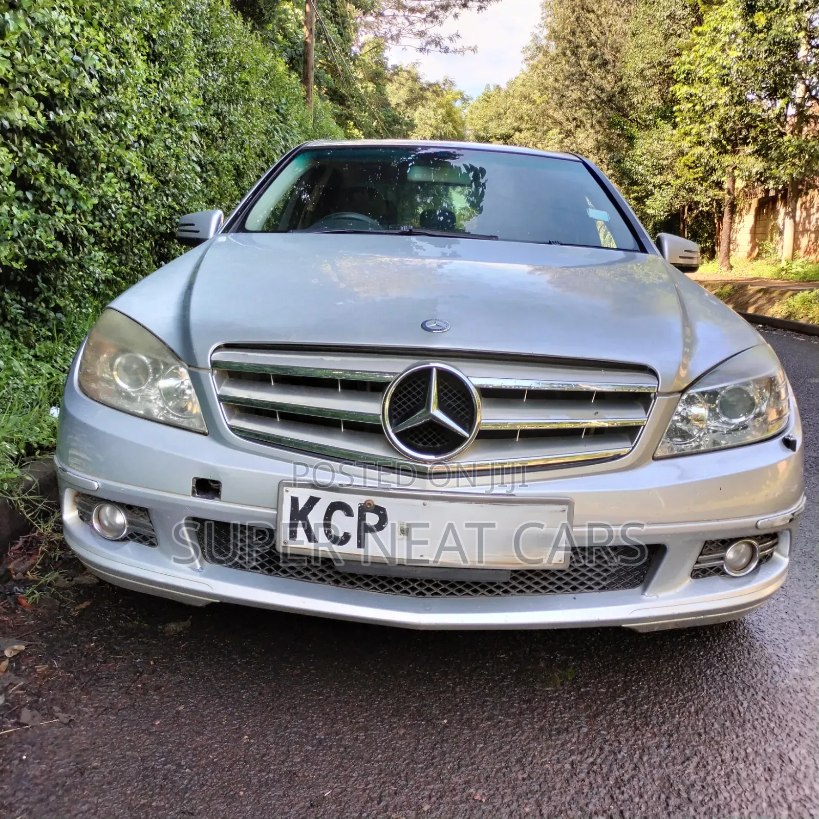 Mercedes-Benz C200 2011 Silver