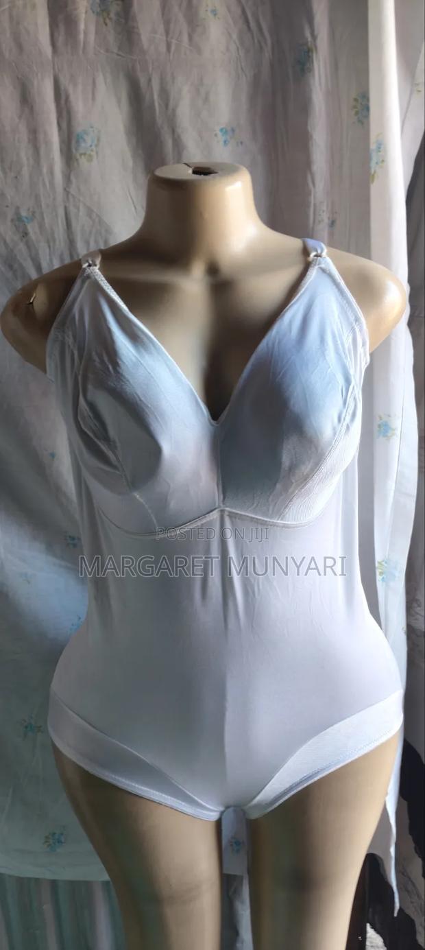 White and Black Full Corset Plain - thumbnail 2