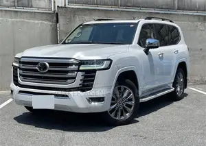 Toyota Land Cruiser 3.3 Diesel 4WD 2021 Pearl