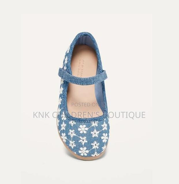 Girls Shoes Size 24 - Denim With Emroidery