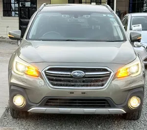 Subaru Outback 2018 Green