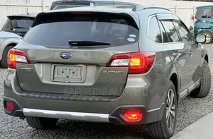 Subaru Outback 2018 Green