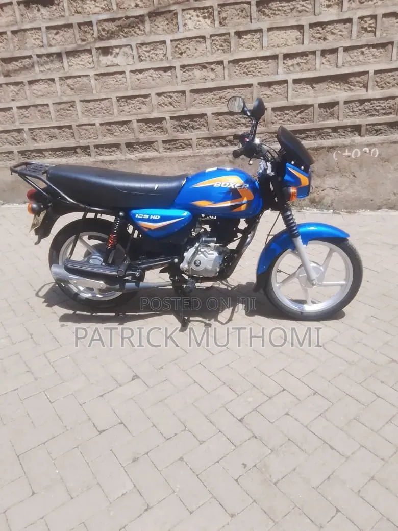 Bajaj Boxer 125 2026 Red