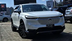Honda Vezel 2021 Pearl