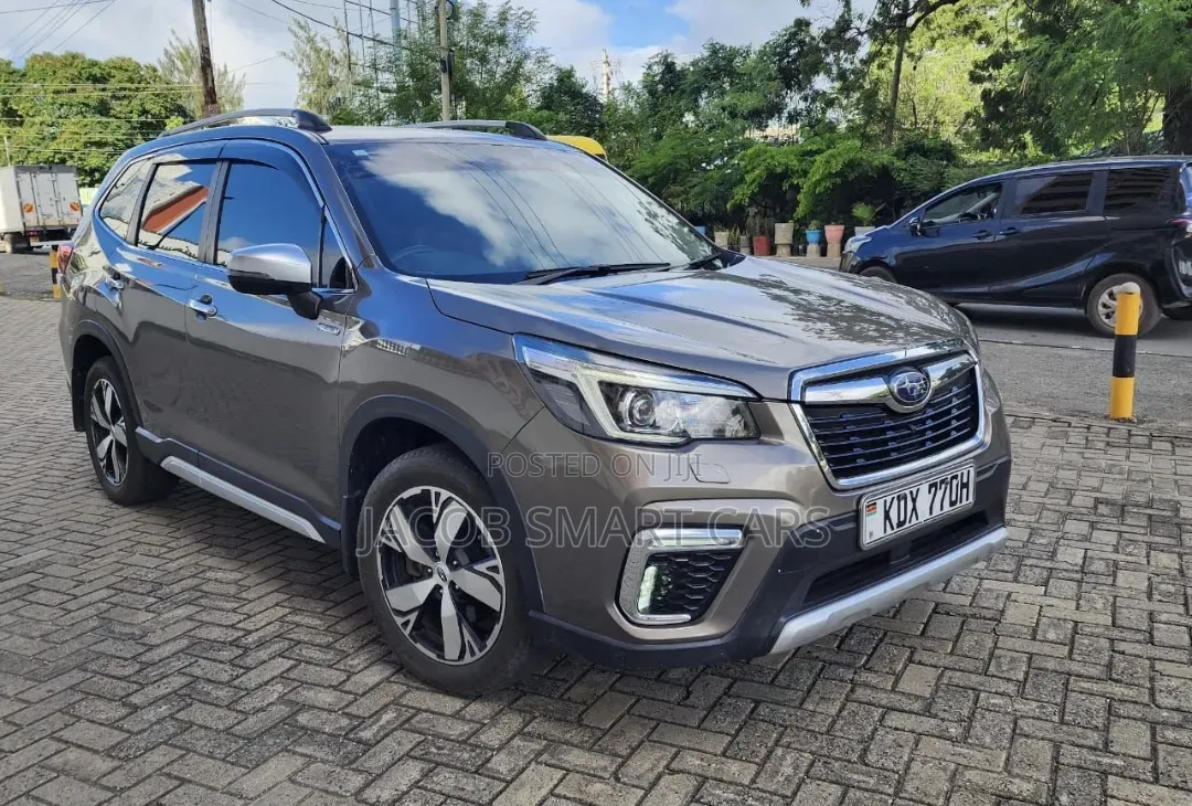 Subaru Forester 2018 Gray