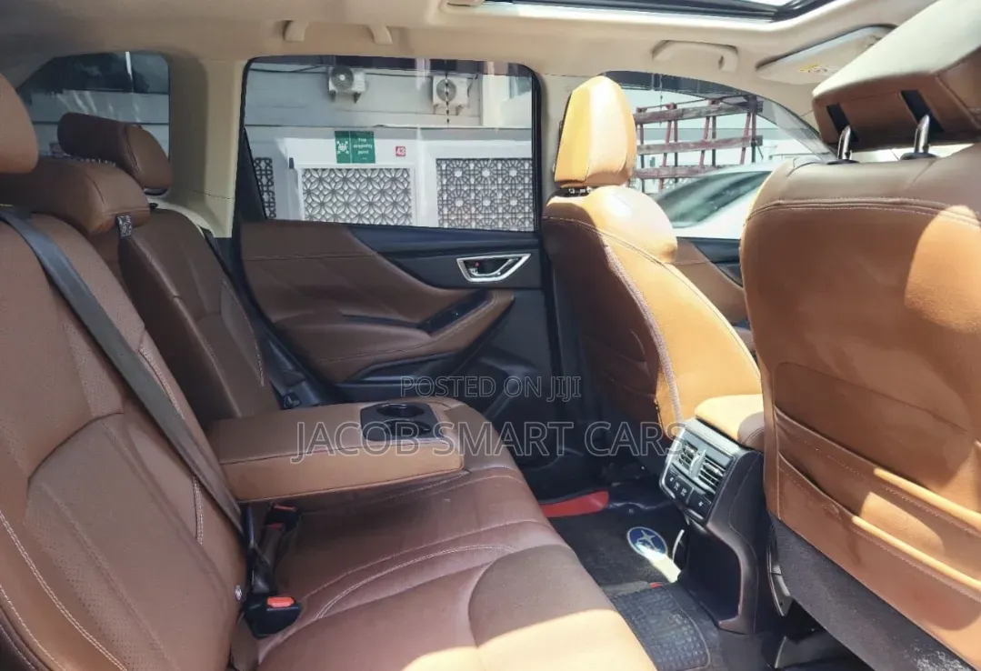 Subaru Forester 2018 Gray