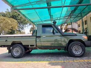 Toyota Land Cruiser 2021 Green