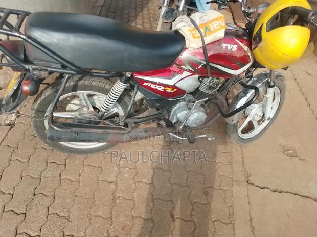TVS HLX 125 2016 Red - main view