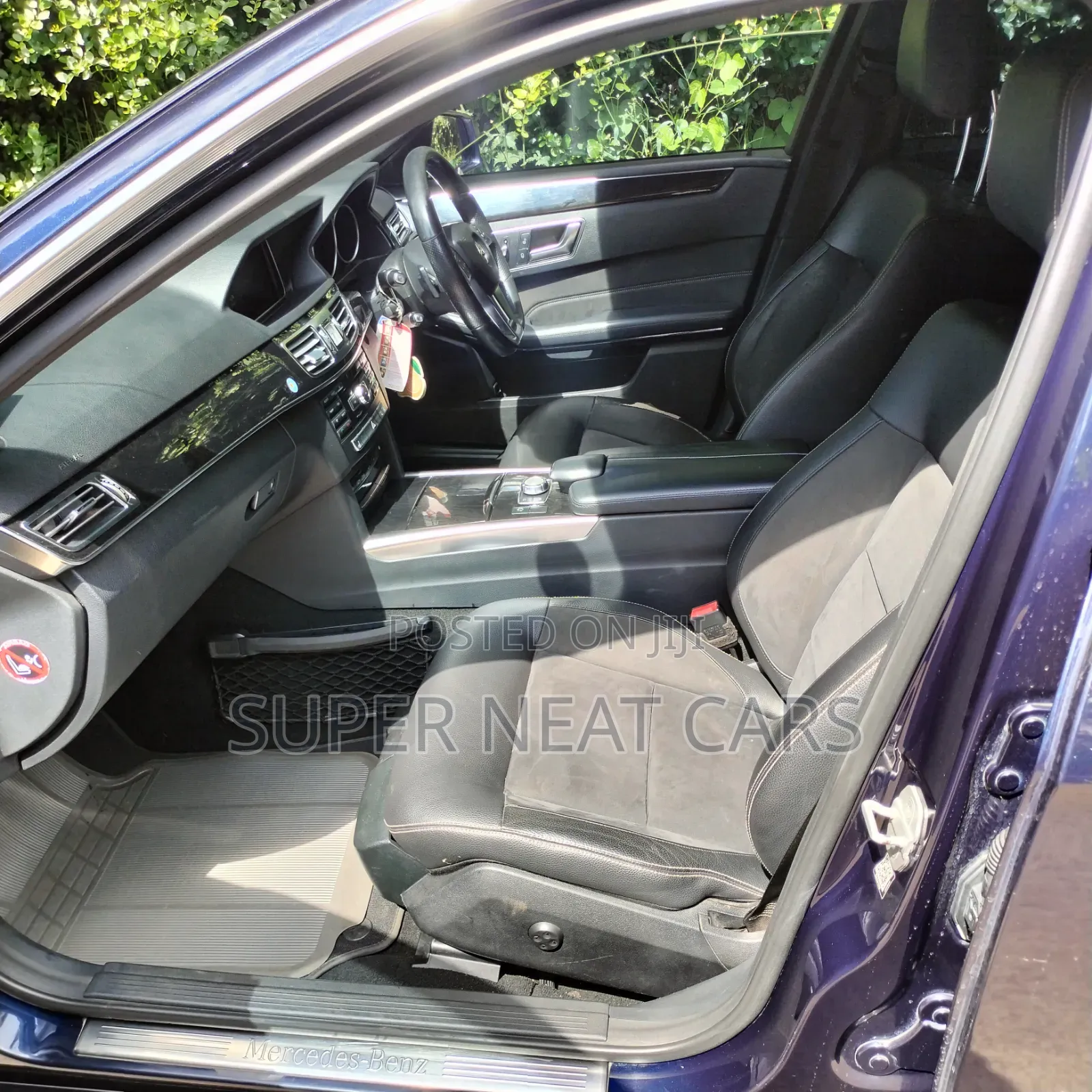 Mercedes-Benz E200 2015 Blue