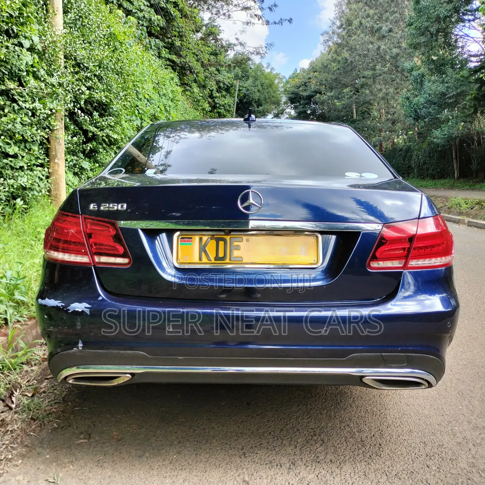 Mercedes-Benz E200 2015 Blue