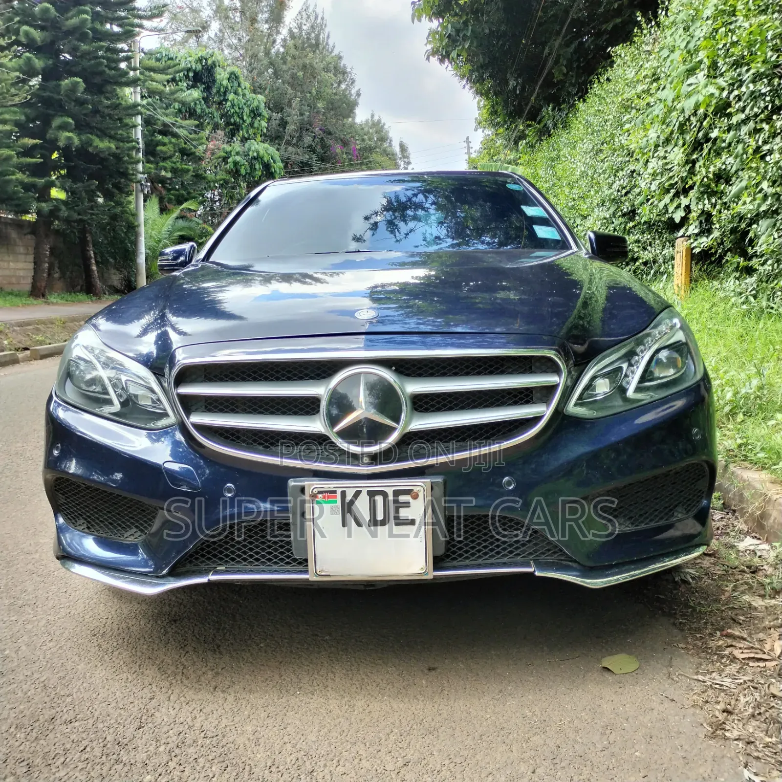 Mercedes-Benz E200 2015 Blue