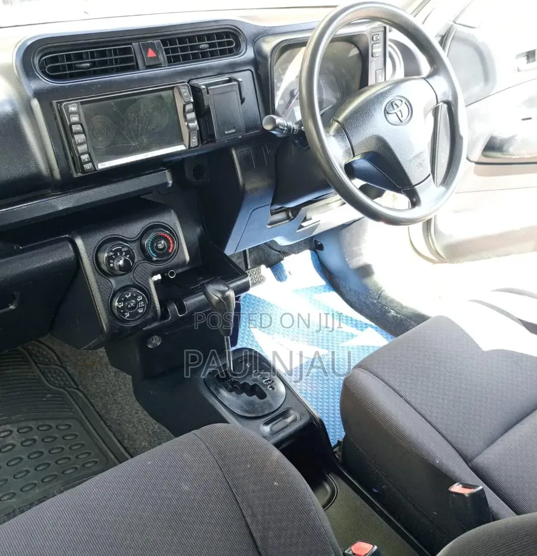 Toyota Probox 2015