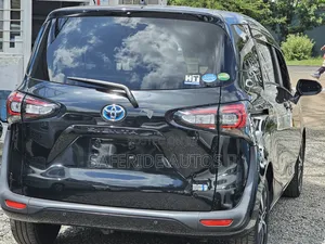 Toyota Sienta 2021 Black