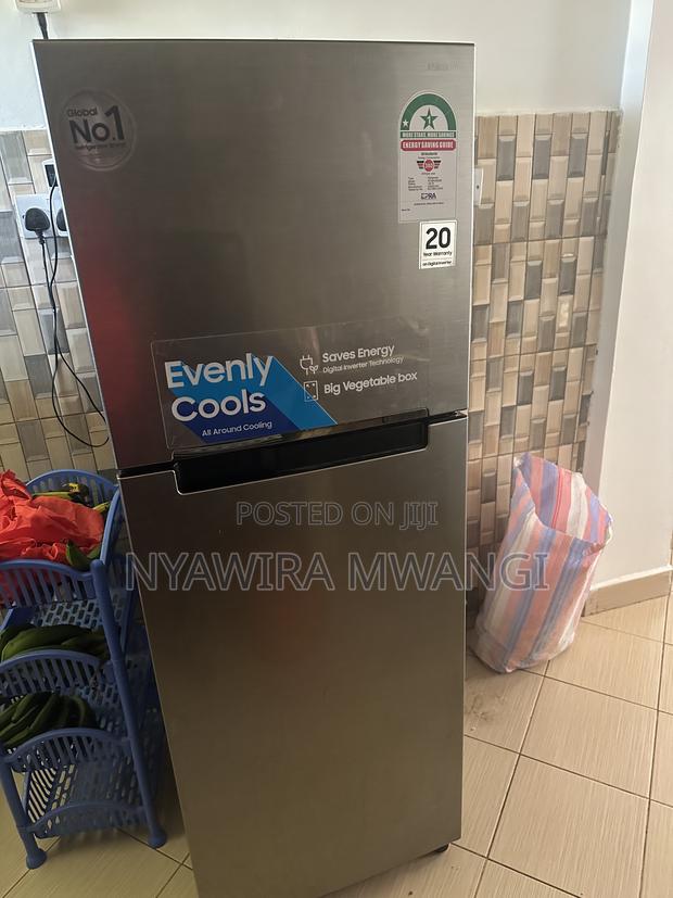 Refrigerator - thumbnail 2
