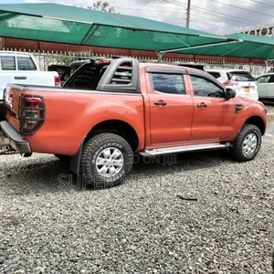 Ford Ranger Wildtrak 2012 Orange