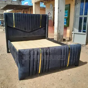 Black Chester Bed
