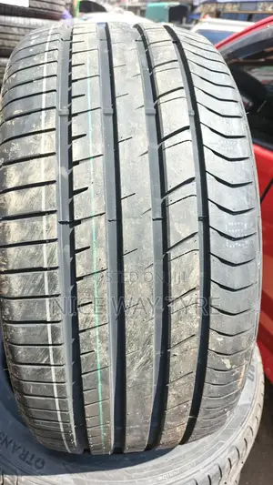 275/40r19 Goddard