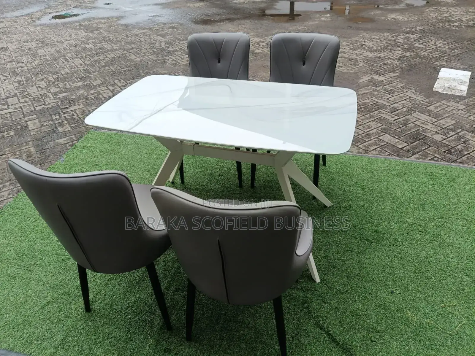Modern 4 Seater Dining Set