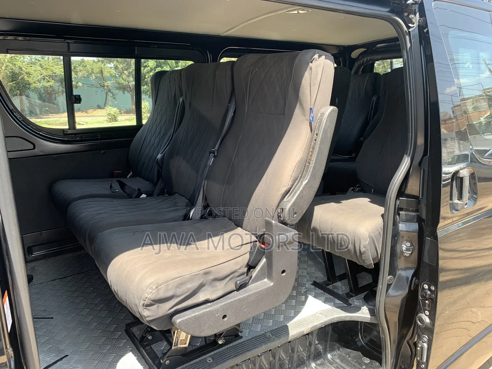 Toyota HiAce 2017 Black