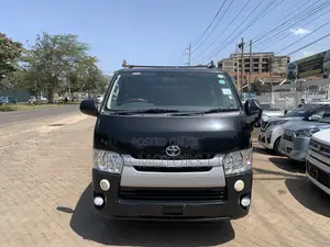 Toyota HiAce 2017 Black