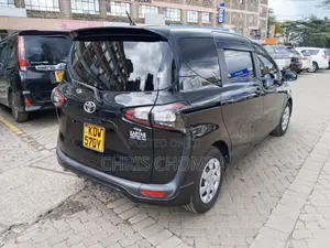 Toyota Sienta 1.5 AWD (6-seater) 2018 Black