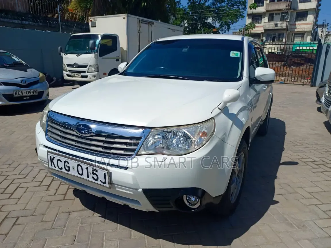 Subaru Forester 2018 White
