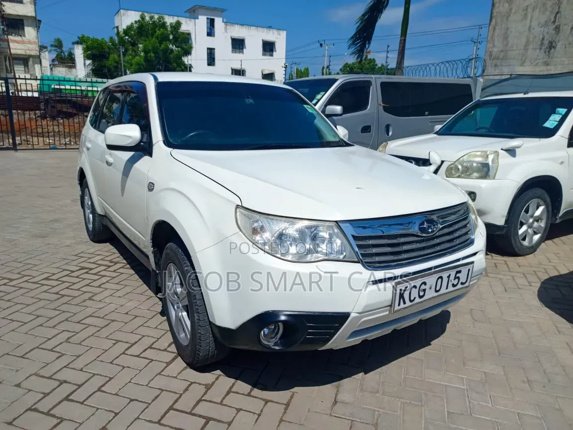 Subaru Forester 2018 White