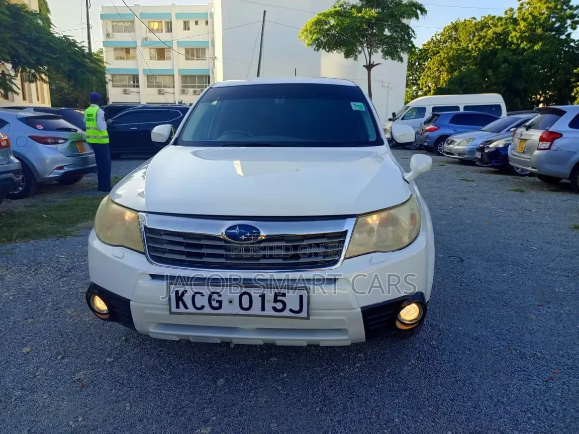 Subaru Forester 2018 White