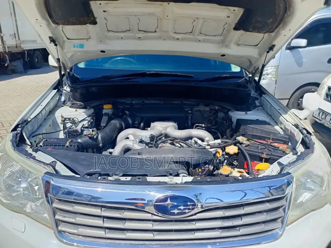 Subaru Forester 2018 White
