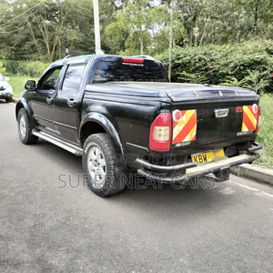 Isuzu D-MAX 2006 Black