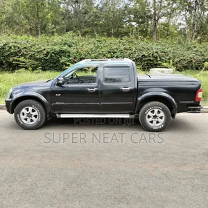 Isuzu D-MAX 2006 Black