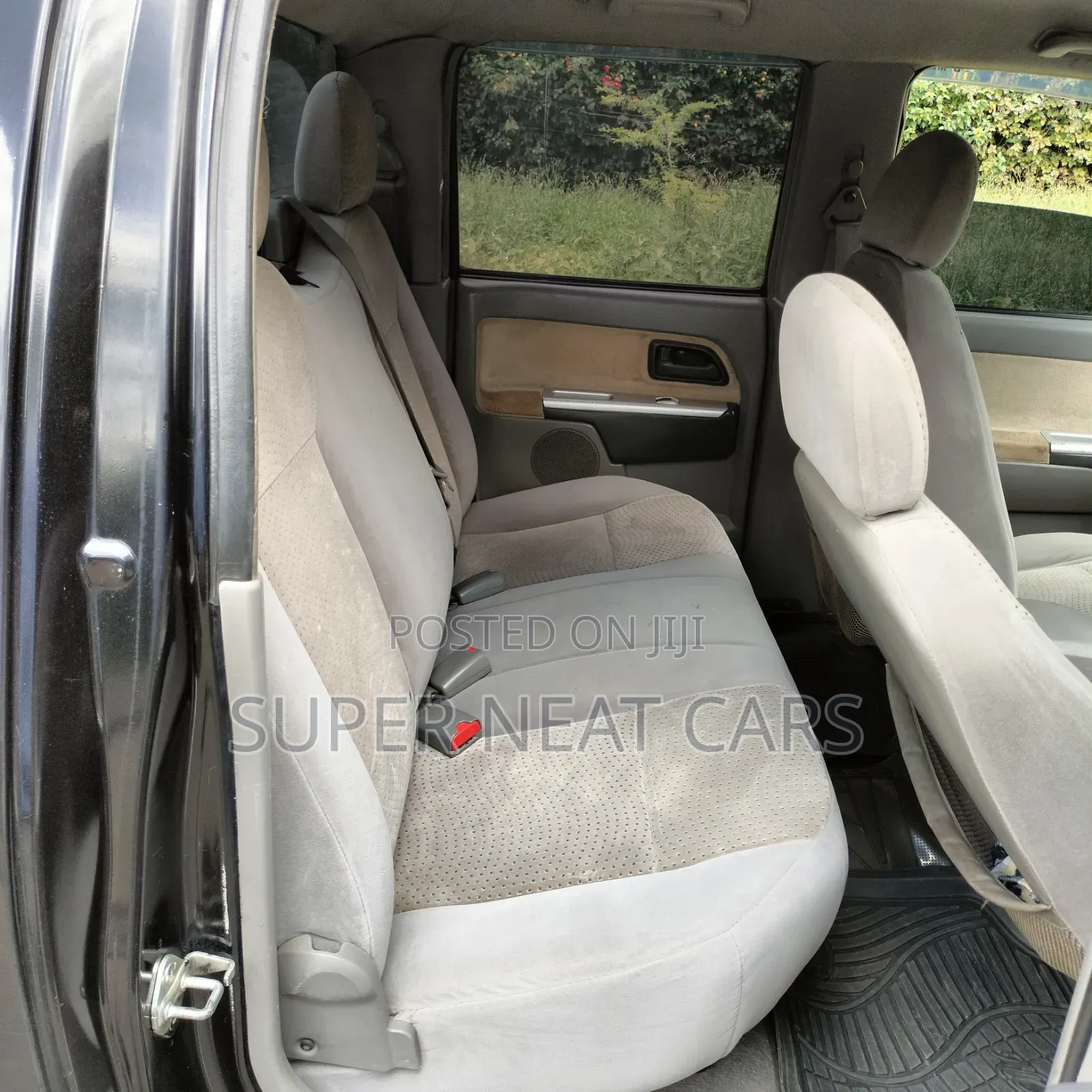 Isuzu D-MAX 2006 Black