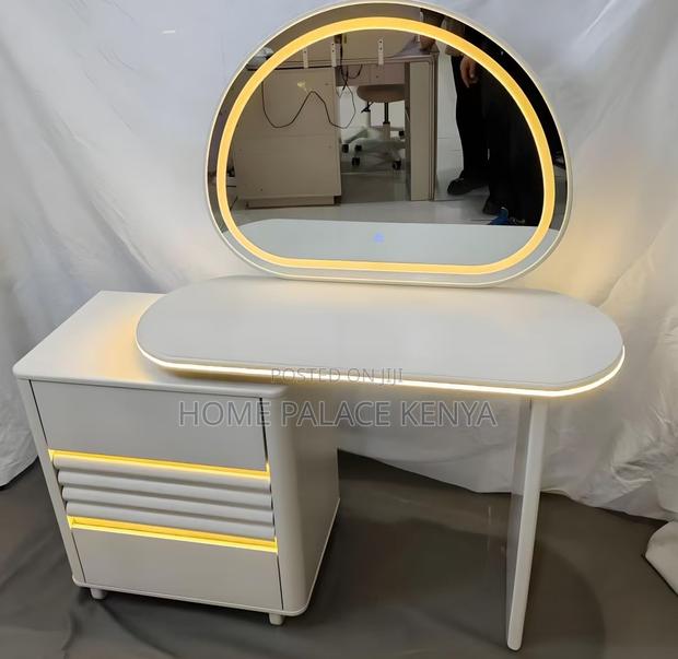Vanity Table: Solid Wood MDF Led Makeup Dressing Table - thumbnail 4