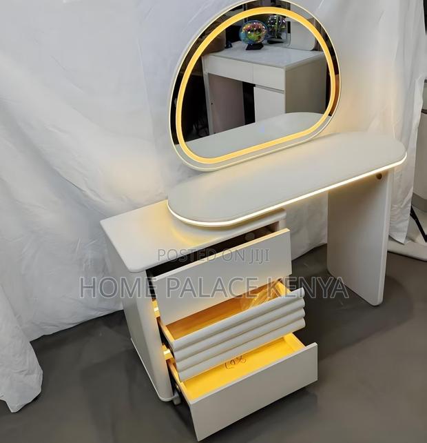 Vanity Table: Solid Wood MDF Led Makeup Dressing Table - thumbnail 6