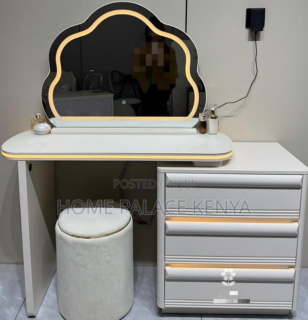 Vanity Table: Solid Wood MDF Led Makeup Dressing Table - thumbnail 7