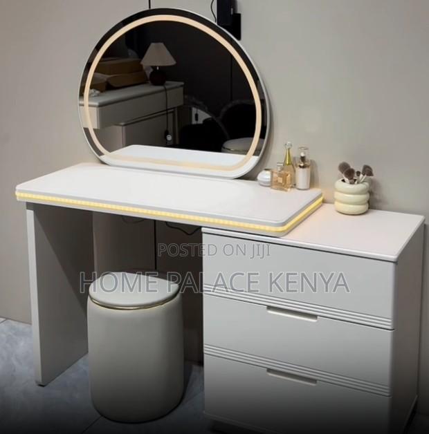 Vanity Table: Solid Wood MDF Led Makeup Dressing Table - thumbnail 10