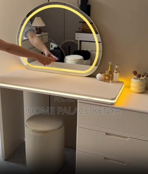 Vanity Table: Solid Wood MDF Led Makeup Dressing Table - thumbnail 11