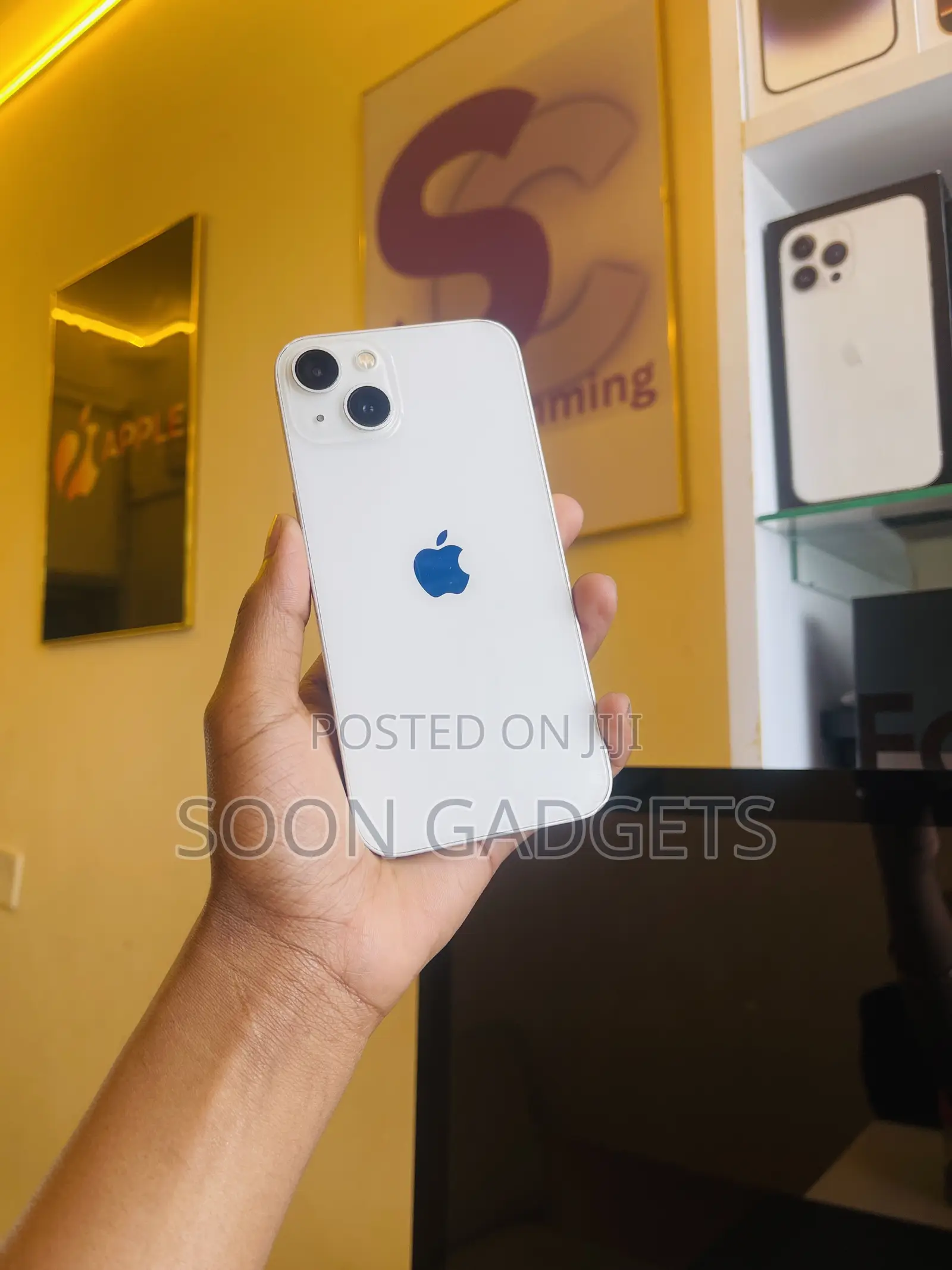 Apple iPhone 13 128 GB White